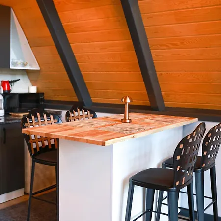 Zeyno 빌라 사판자